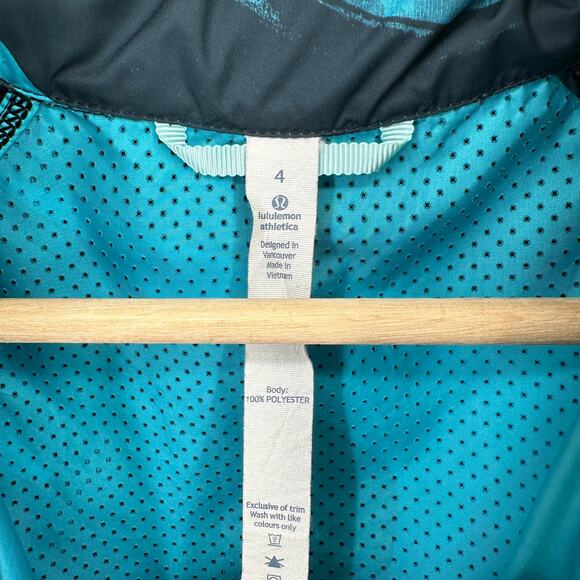 Lululemon Pack-It Vest Womens Size 4 Back Spin Stroke Peacock Blue Black - Picture 9 of 10